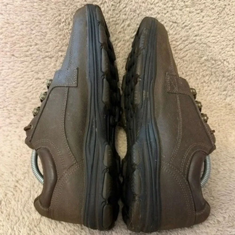 Skechers hand crafted